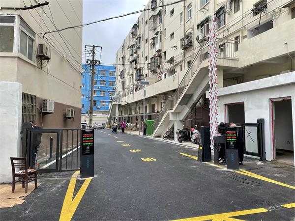 徐州鐵一宿舍海角社区在线係統 廣告門